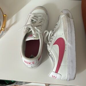Nike Blazer Low ‘77  Big Kids